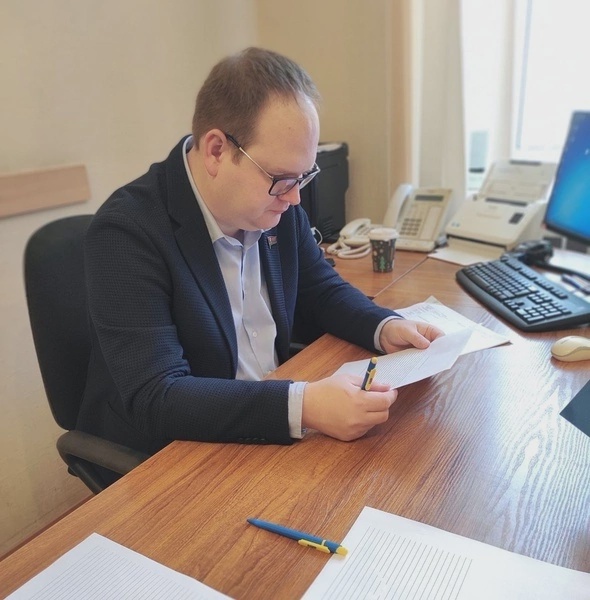 Диспетчеры скорой помощи пожаловались в ЛДПР на минимальную зарплату