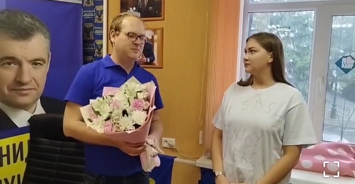 ЛДПР поддержала молодого педагога, которого грозятся уволить