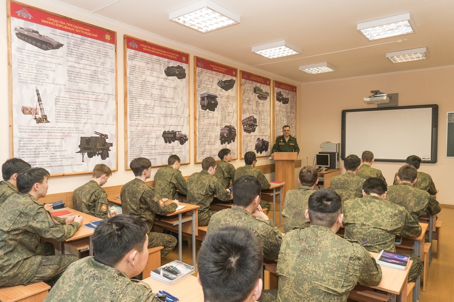 Возрождение военных кафедр даст выпускникам вузов более осознанное понимание Родины