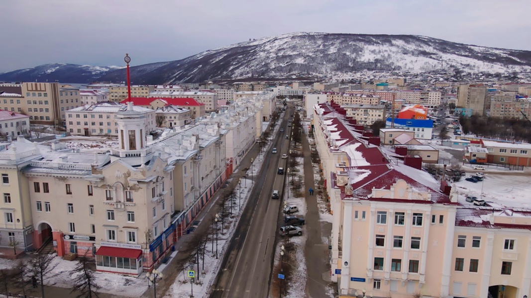 Погода в городе магадане. Колымская 10 в Магадан. Магадан климат. Магадан и горы город. Магаданская область климат.