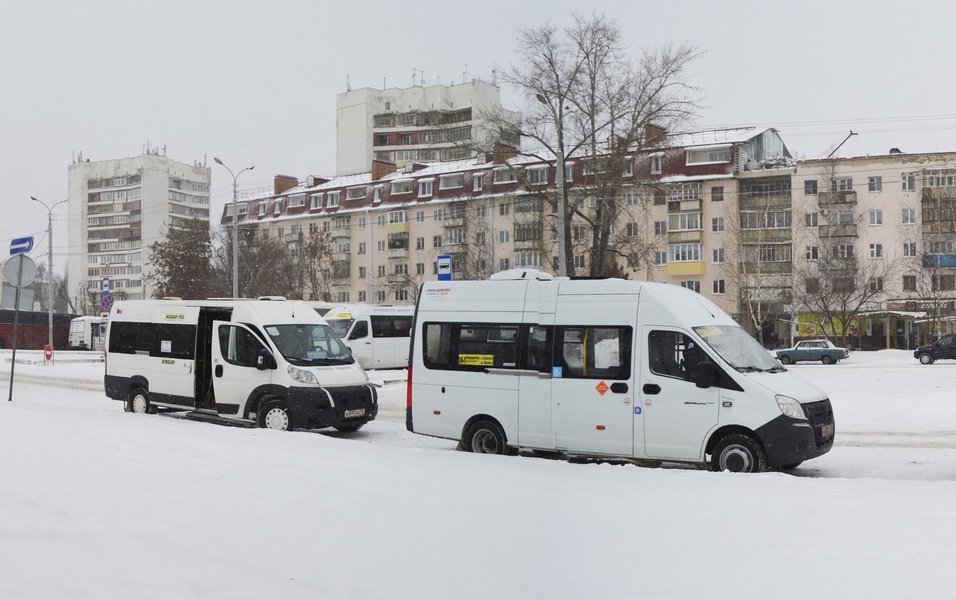 Маршрутки йошкар ола. Республиканский автовокзал Йошкар-Ола. Автовокзал города Йошкар-Олы. ГУП РМЭ «Республиканский автовокзал». Автобусы вокзал Йошкар-Ола.