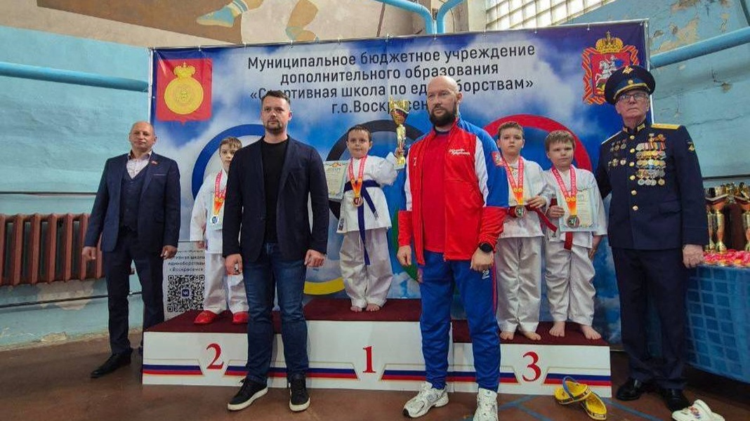 Депутат ЛДПР Владимир Бутенко поздравил юных каратистов на турнире в Подмосковье