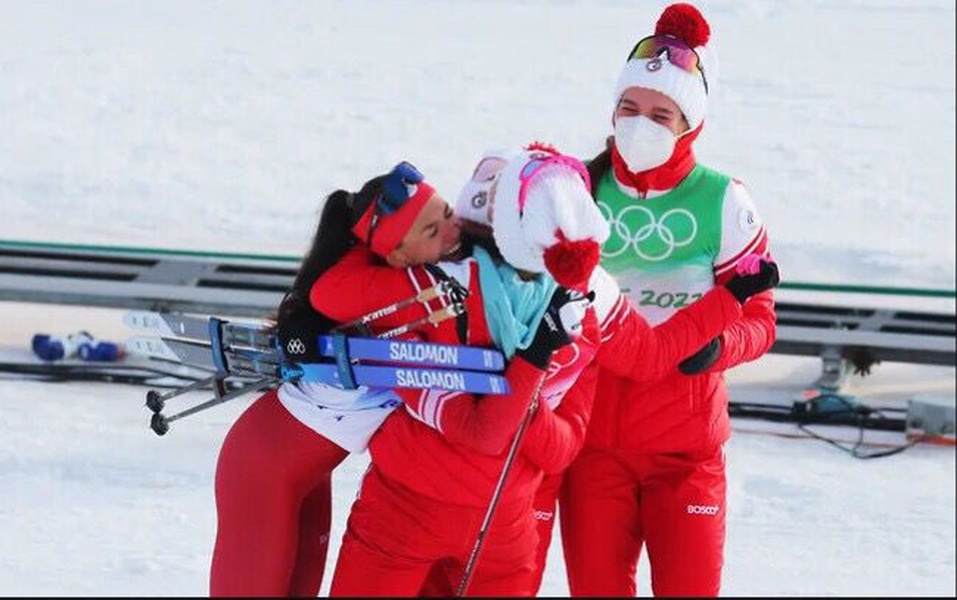 Российские лыжницы выиграли золото Олимпиады!