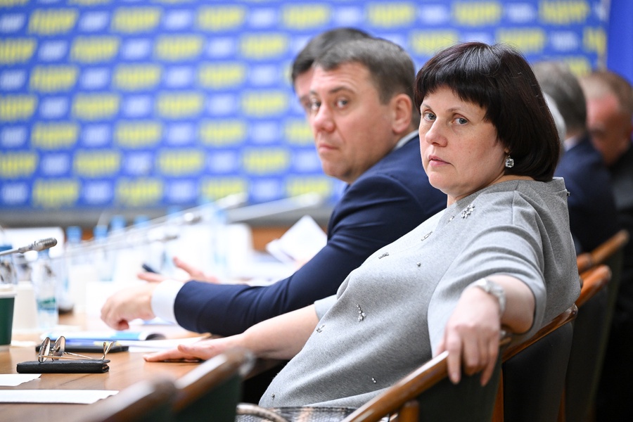 Елена Афанасьева: ездить по тротуарам самокатчики не должны