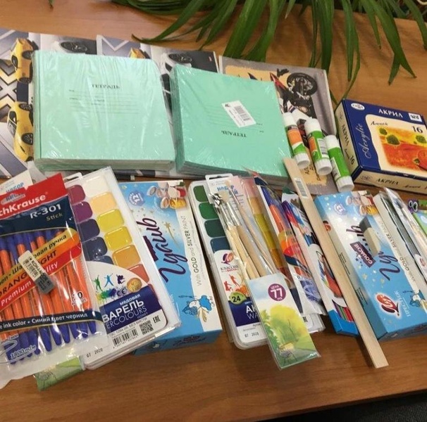 "В школу с ЛДПР": Поможем детям вместе!