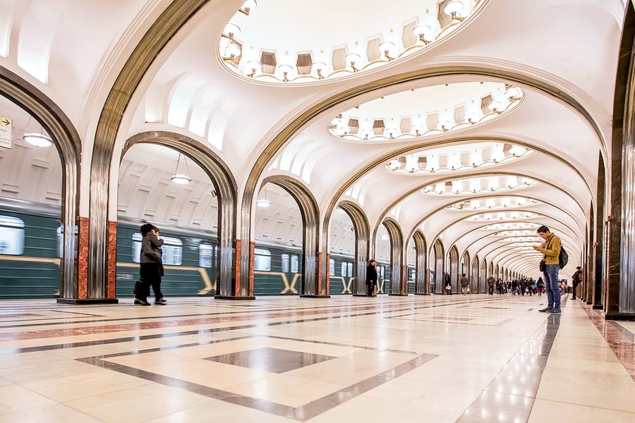 Этикет в Московском метро 