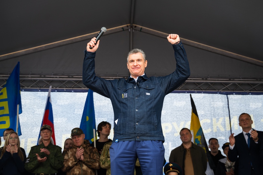 ЛДПР отпраздновала День флага на Хитровской площади и анонсировала новые законодательные инициативы