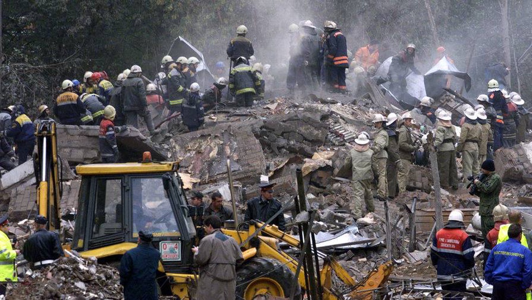 Когда последний раз были теракты в москве. Каширское шоссе взрыв 1999. 13 Сентября 1999 года Каширское шоссе дом. 13 Сентября 1999 года взрыв на Каширском шоссе. 13 Сентября 1999 Каширское шоссе.