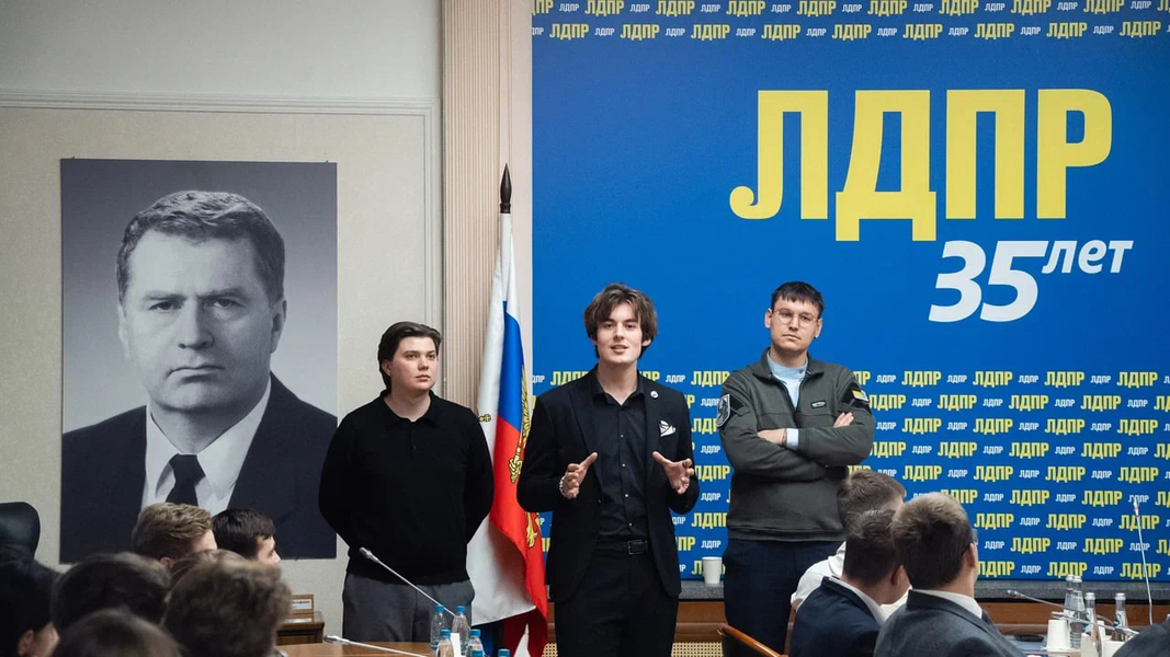 Будущее — в руках молодёжи!