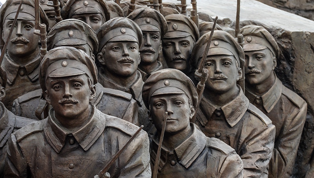 Сокол первая мировая. Первая мировая война 1914-1918. Памятник первая мировая война 1914-1918. Монумент воинам первой мировой войны 1914-1918. Памятник солдатам первой мировой войны на Поклонной горе солдат.