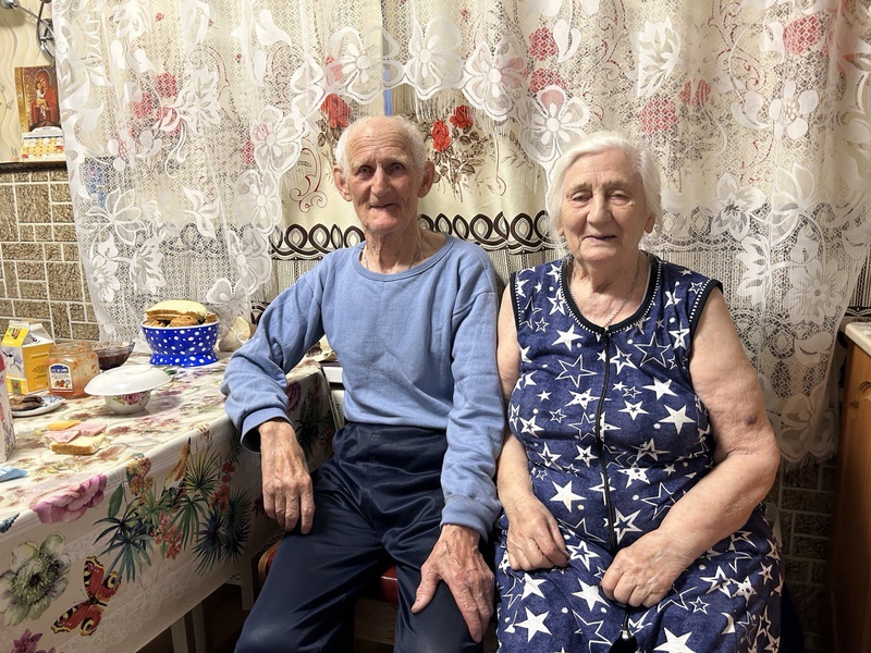 ЛДПР поздравляет с Днем пожилых людей
