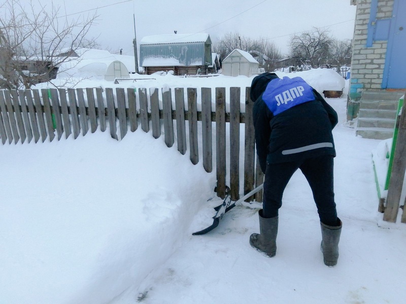 В Нижнем Новгороде и области проходит акция ЛДПР «Стоп сугроб»