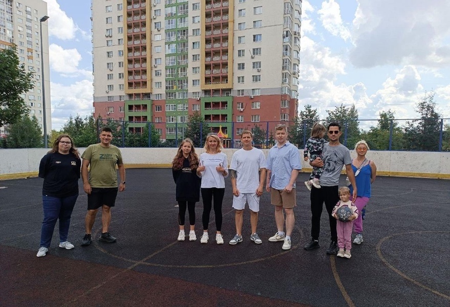 В ЖК «Цветы» прошла семейная зарядка ЛДПР