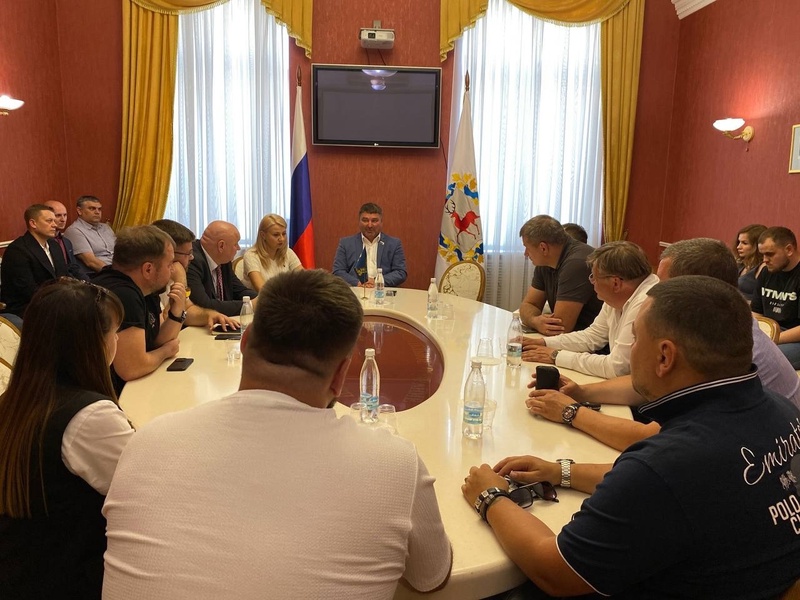 ЛДПР поможет бизнесу: стартовал приём заявок на премию «Созидатель»