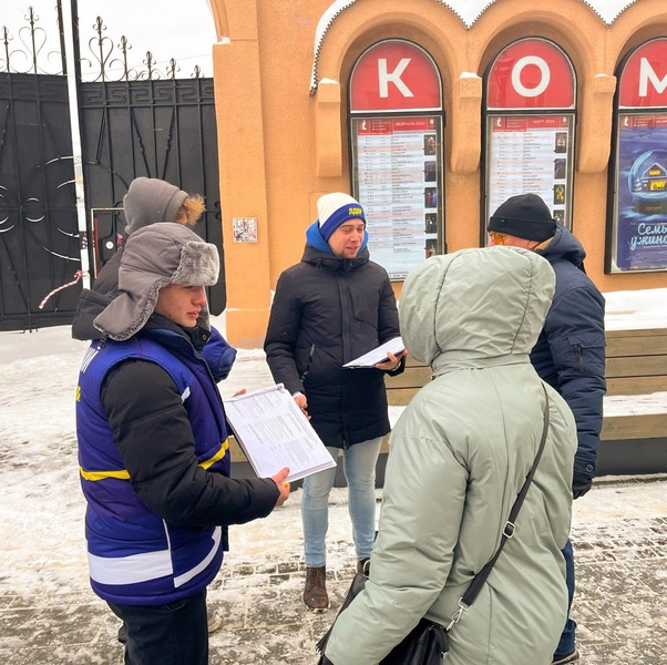 В регионе ежедневно проходит опрос ЛДПР «Скажи правду Слуцкому!»