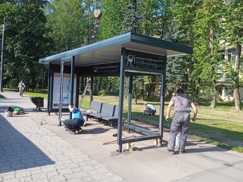 В Великом Новгороде 25 остановочных павильонов планируют заменить до сентября