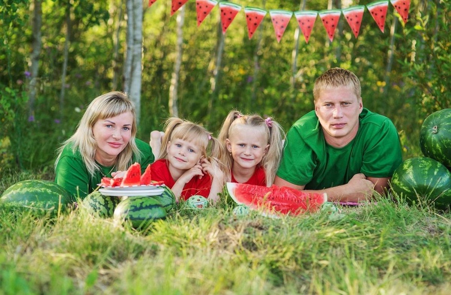 Новгородские семьи могут выиграть в фотоконкурсе полёт на воздушном шаре