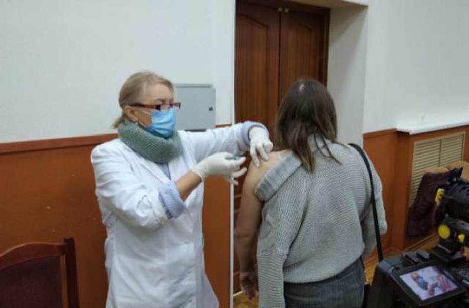 Сделать прививку великий новгород. Мобильные вакцинации великий новгород. Вакцинация осень. График работы вакцинации в поликлинике. Сделать прививку великий новгород.