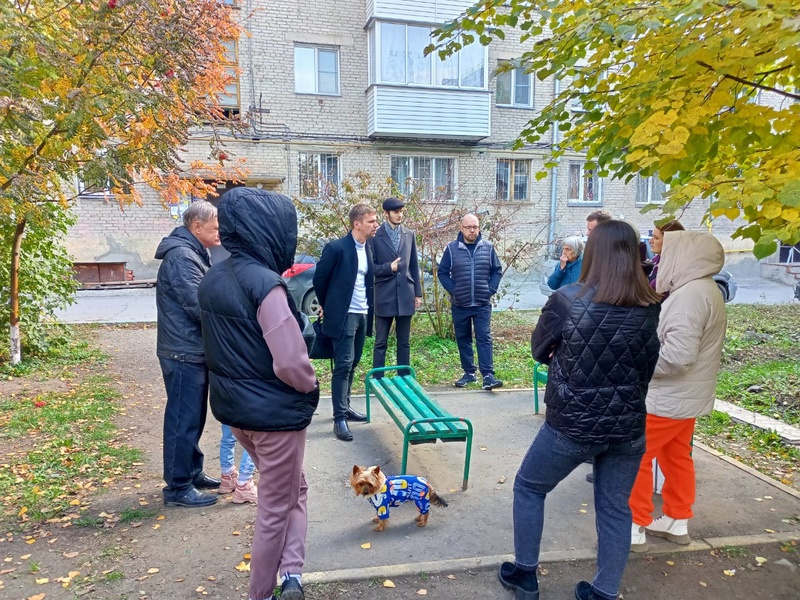 Тепло ли? - Рейд по МКД в Новосибирске провели активисты ЛДПР