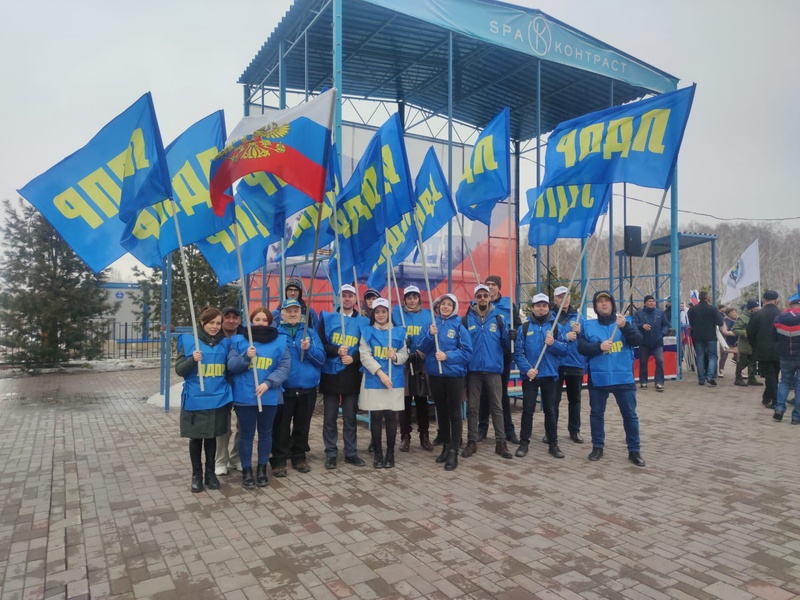 Активисты ЛДПР приняли участие в митинге-концерте в поддержку Президента РФ и Вооруженных Сил России