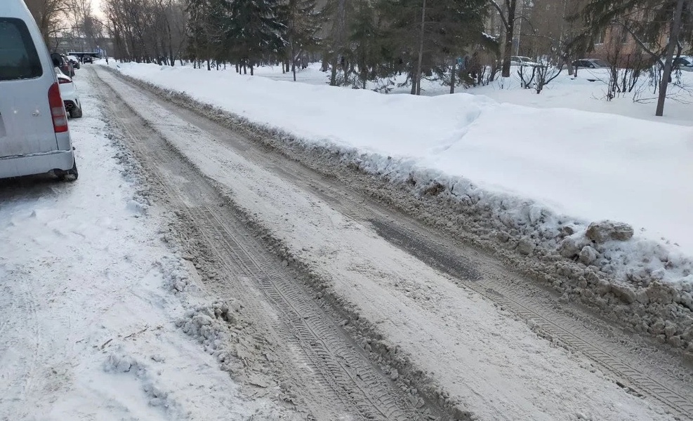 Куда пожаловаться на нечищеный снег