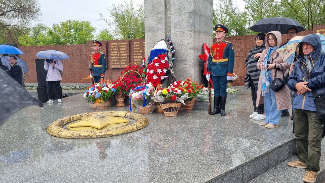 ЛДПР в Оренбуржье почтила память павших в Великой Отечественной войне