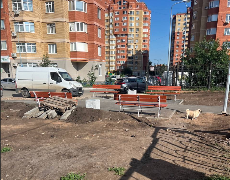 Застройщики в Оренбурге уничтожили дорогу до школы