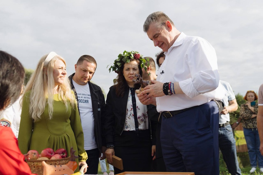 Леонид Слуцкий в регионах: поддержка ремесленников, забота о героях и сохранение святынь