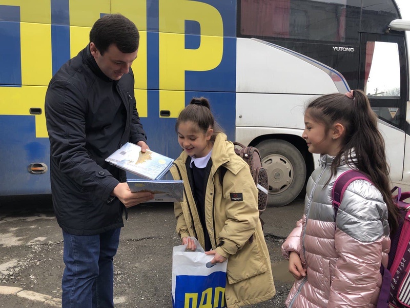 Около трех тысяч человек в Северной Осетии обратились в мобильную приемную ЛДПР