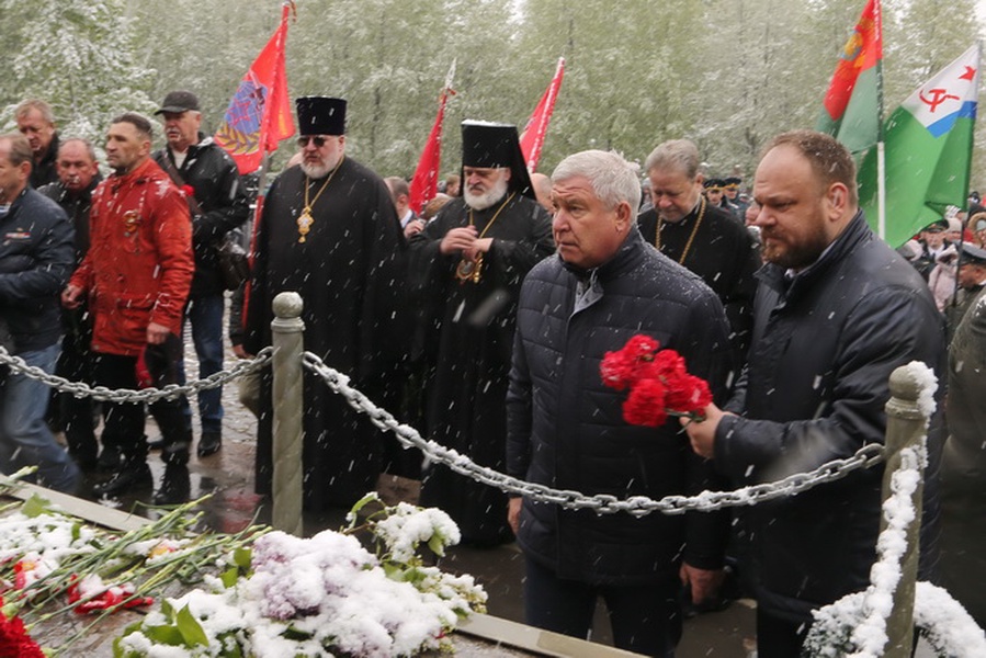 Депутат ЛДПР Александр Васильев принял участие в праздничных мероприятиях, посвящённых Дню Победы