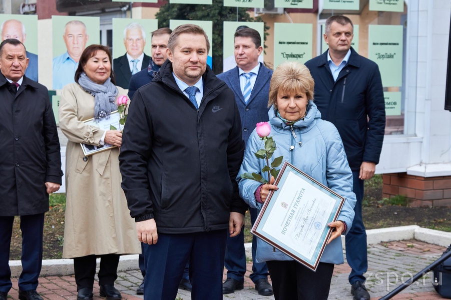 Депутат ЛДПР Павел Куликов поздравил пензенских передовиков дорожного хозяйства