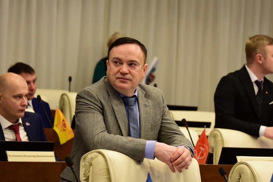 ЛДПР предлагает распространить запрет на продажу энергетиков