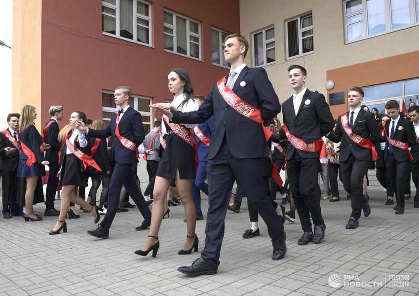 В школах Пермского края сегодня прозвучали последние звонки!