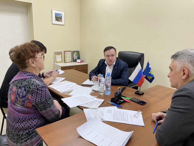 ‍УК  обанкротилась, а жильцы остались с огромным долгом. В ситуации разбирались депутаты ЛДПР