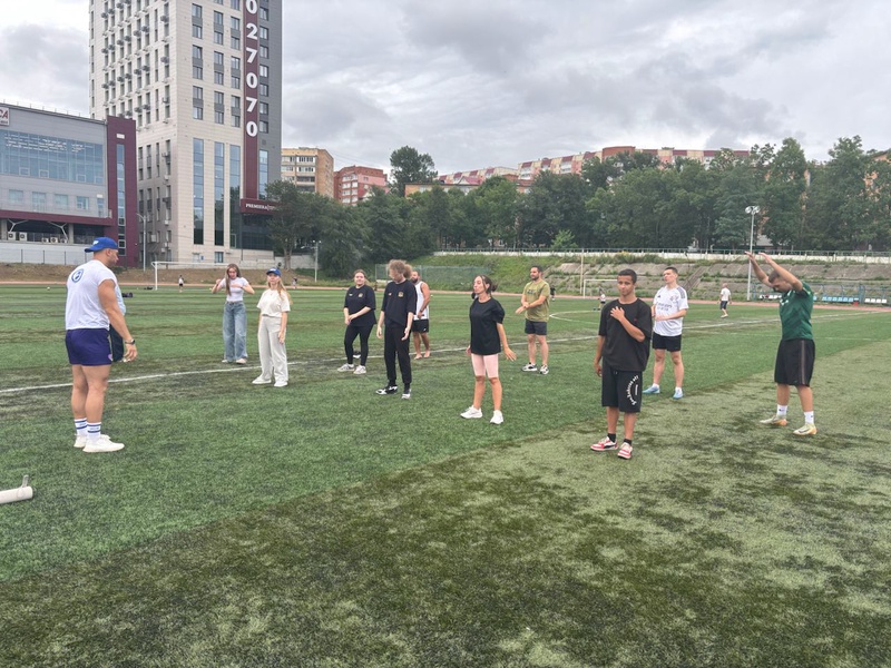 Во Владивостоке прошла зарядка с депутатами ЛДПР