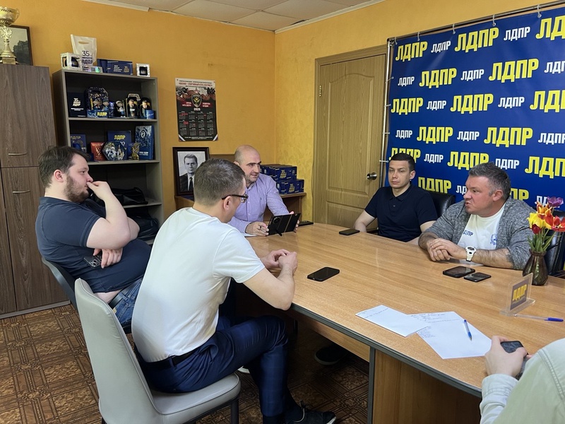 Замруководителя ЦА ЛДПР Давыд Губарь приехал с рабочим визитом в Приморский край