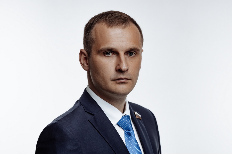Назад на Родину: ЛДПР предлагает ускорить выдачу российского паспорта русским по крови