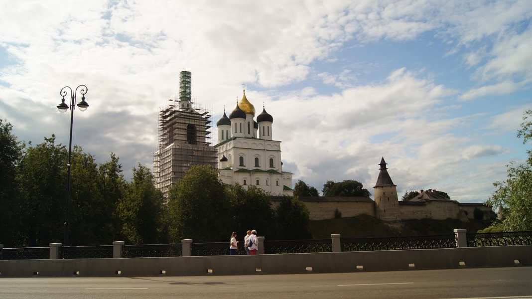 Псковская земля приглашает