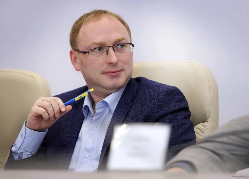 Антон Минаков: наши школьники должны получать только достоверную информацию