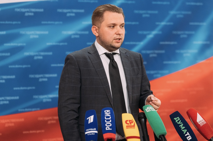 Борис Чернышов: мы видели, что на Украину летели «горы оружия»