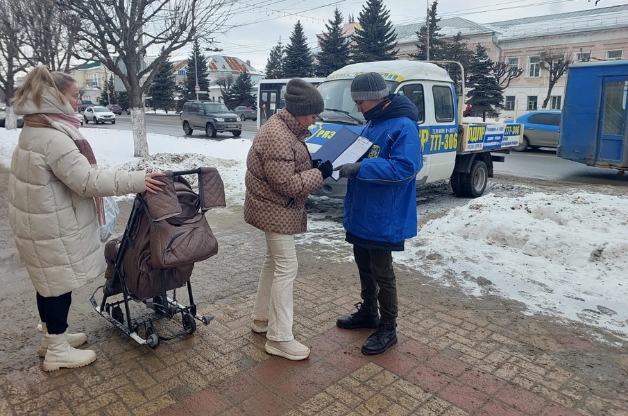 Рязанцы идут в штаб ЛДПР для поддержки экологической инициативы