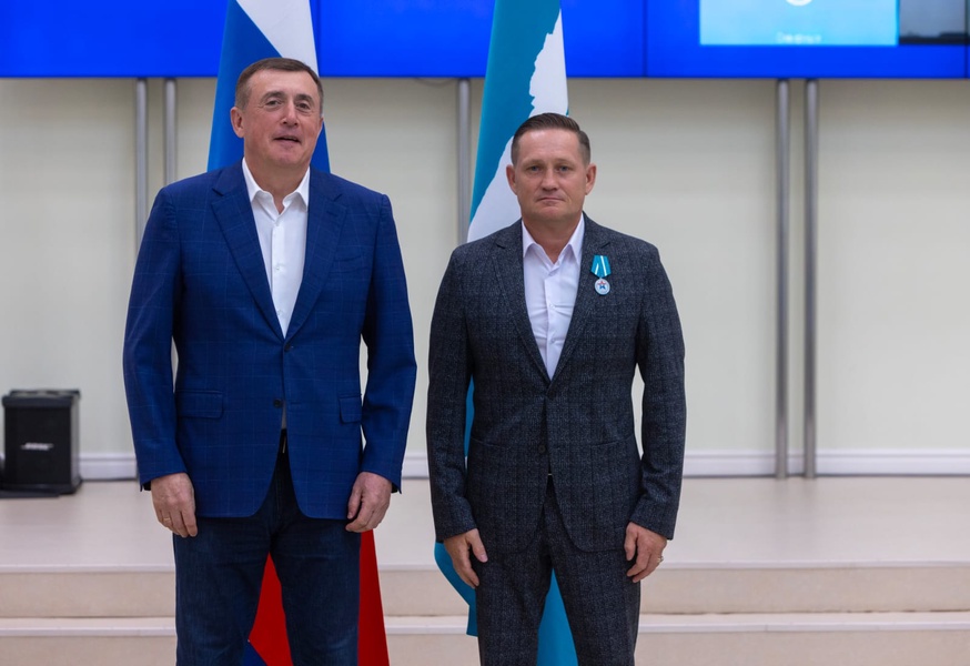 Депутат от ЛДПР был награжден медалью за помощь фронту