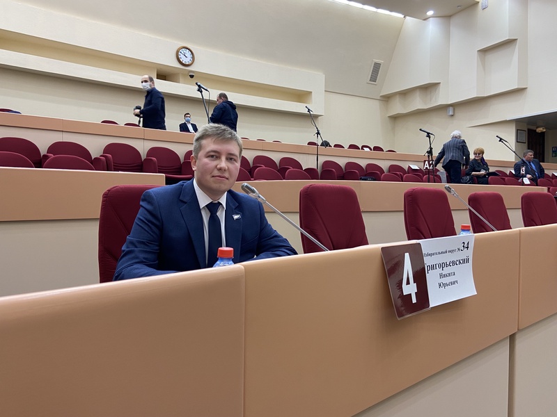 Никита Григорьевский уверен, что доступ подростков к устройствам для курения пора ограничить