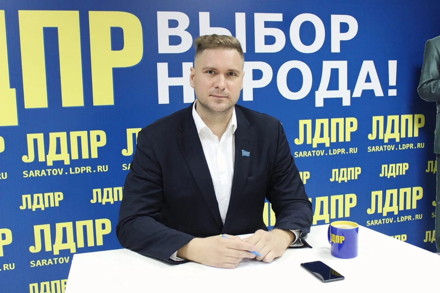 Знакомьтесь, наш кандидат: Дмитрий Лялин о пути в политике, ЖКХ и работе с детьми 