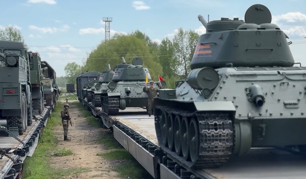 Поздравление Ильи Журавлева с Днём службы военных сообщений РФ