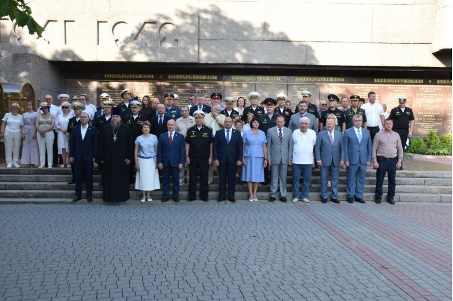 В Севастополе отмечают День Военно-Морского Флота Российской Федерации