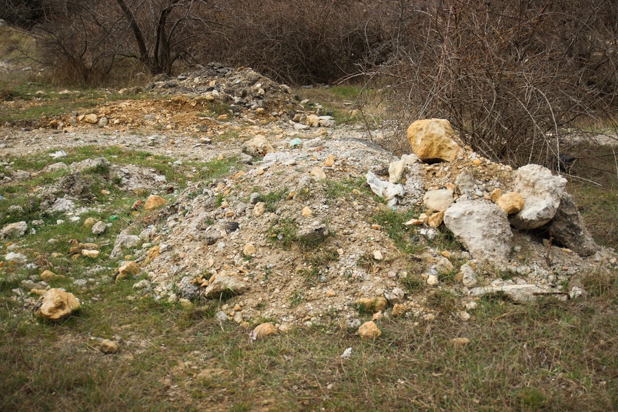 В районе балки Бермана горхоз должен ликвидировать свалку отходов площадью почти в километр