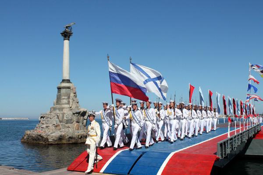 Санкт петербург город севастополь. День ВМФ Севастополь 2022. Праздник ВМФ В Севастополе 2022. День морского флота в 2022 в Севастополь. С днём военно морского флота.