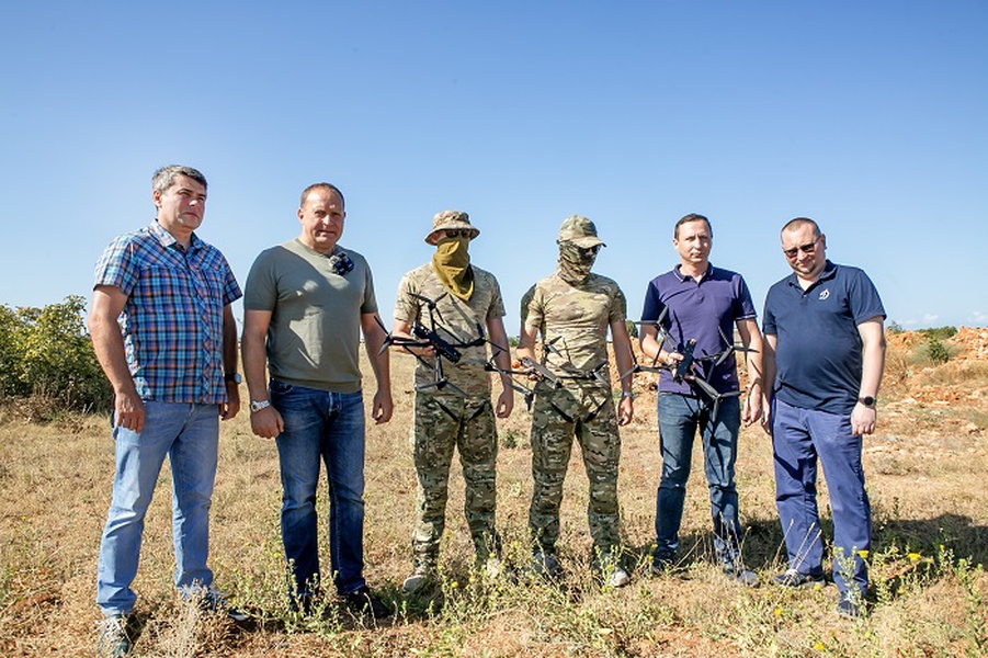На фронт передана очередная партия дронов "Жириновский"
