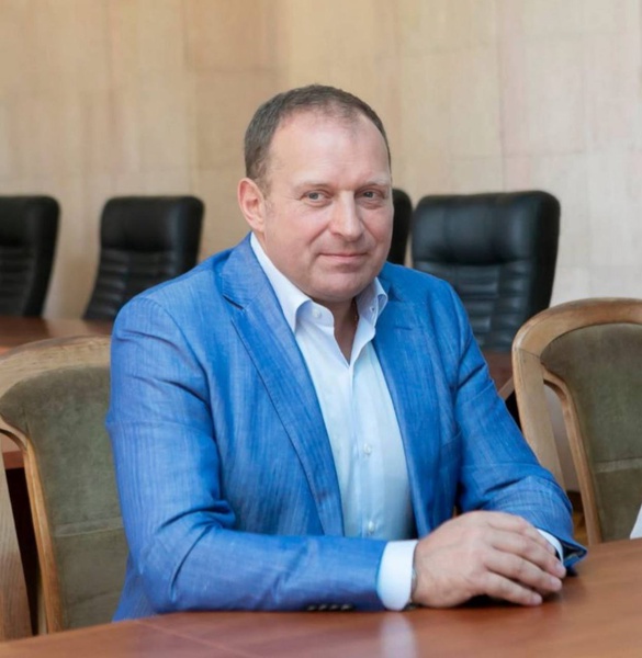 Илья Журавлев поздравляет с Днем работника миграционной службы 